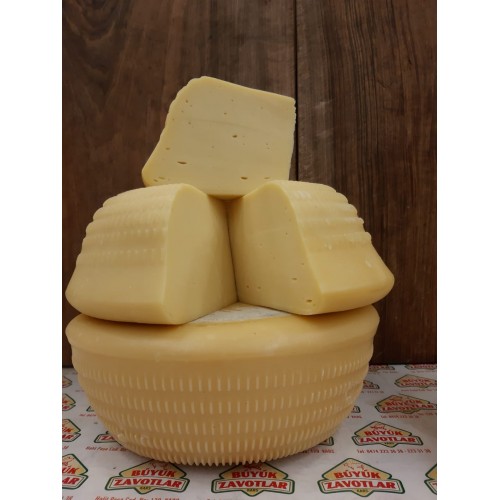 Olgunlaştırılmış Malakan Sepet Kaşar Peyniri Şirden Mayalı 500 gr Olgunlaştırılmış Malakan Sepet Kaşar Peyniri Şirden Mayalı 500 gr